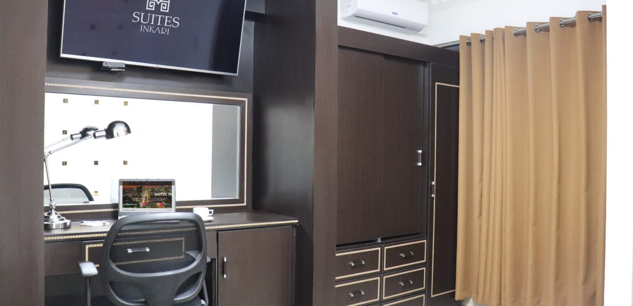 IMG_3706 FINAL ED CON LOGOS-01